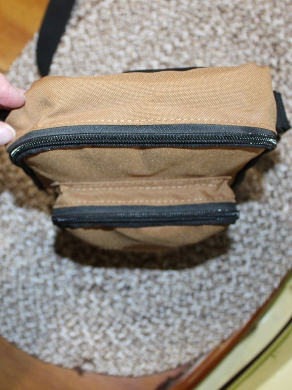 NWOT Carhartt Legacy Crossbody Bag SHARP! - Picture 9 of 14